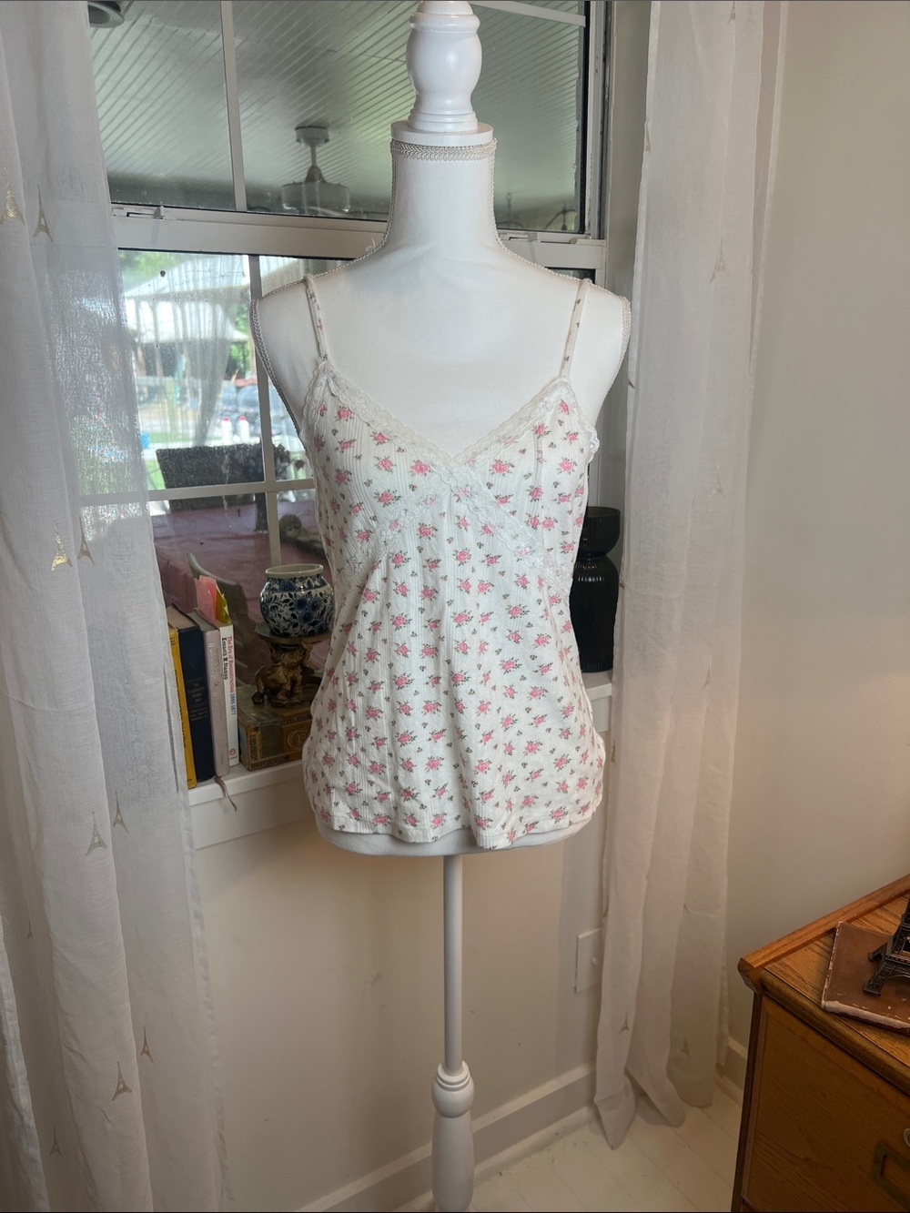 1. State White Floral Lace Cami with Pink Roses size medium.